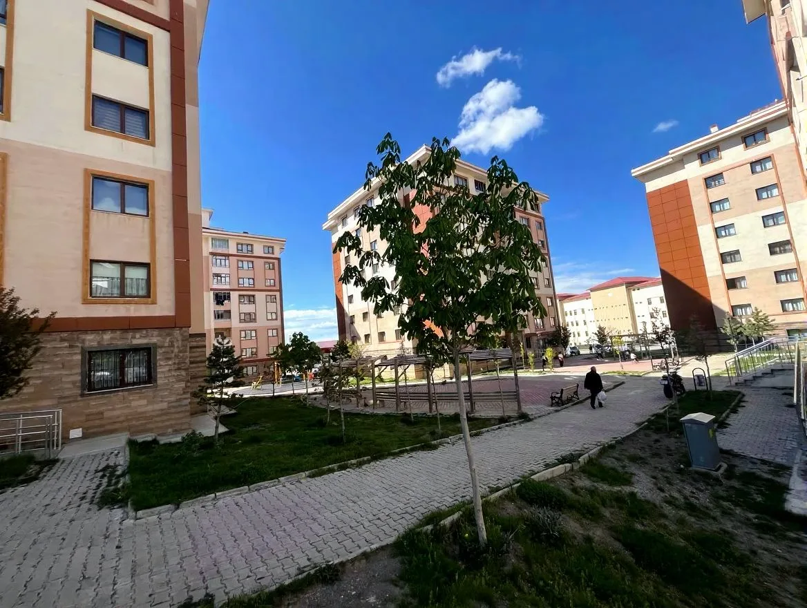 ERZURUM PALANDÖKEN SATILIK 3+1 DAİRE HÜSEYIN AVNI ULAŞ 120M² - 4