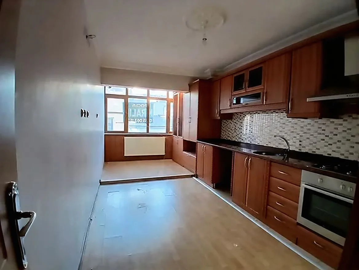 ERZURUM KİRALIK 3+1 DAİRE ARA/8 KAT 165M² YAKUTIYE - Fotoğraf 8