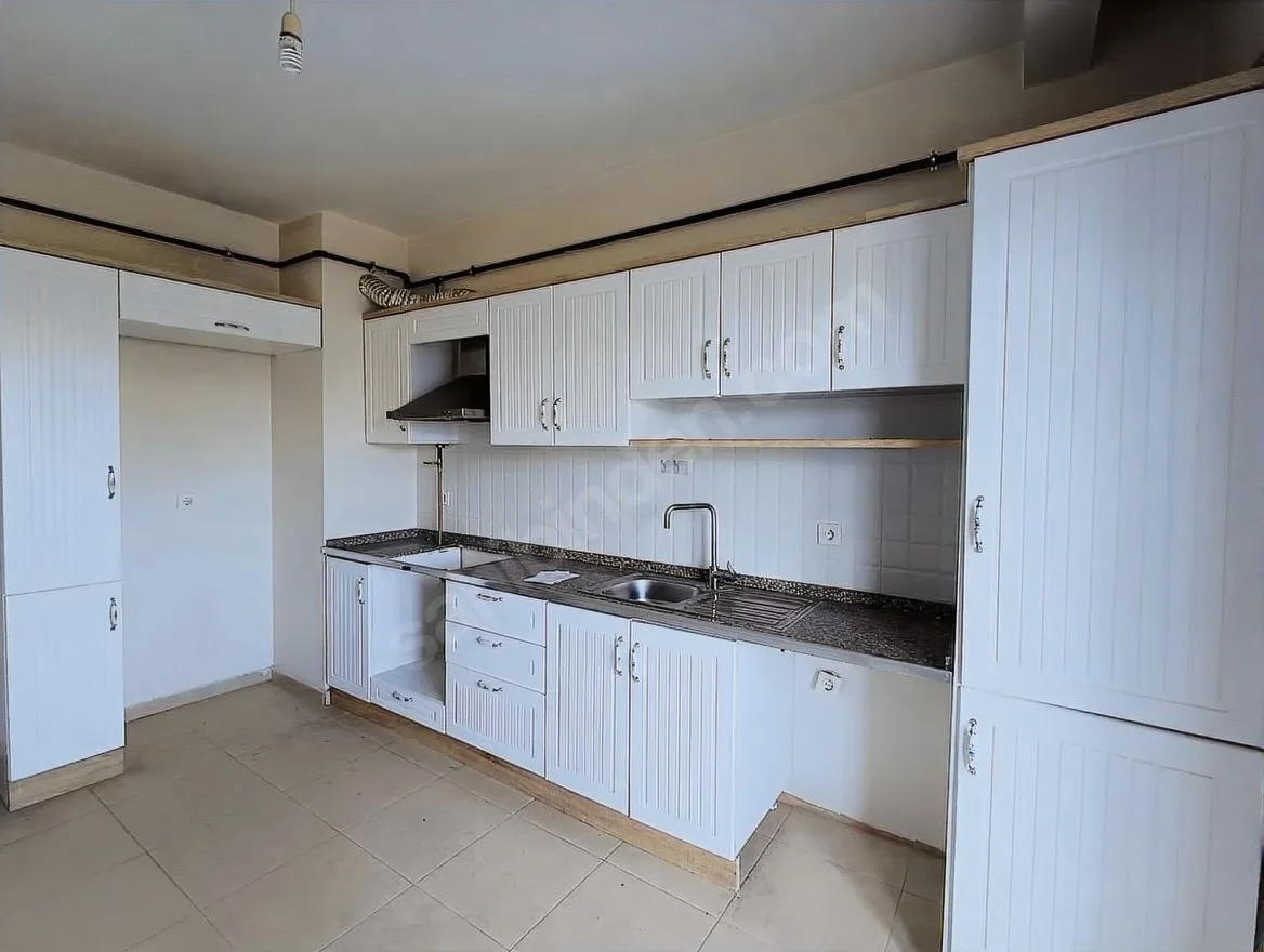 ERZURUM YAKUTIYE KİRALIK 3+1 DAİRE 130M² MERKEZİ ISITMALI - Fotoğraf 15