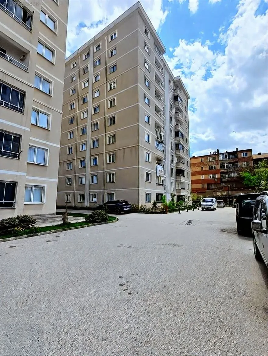 ERZURUM YAKUTIYE KİRALIK 3+1 DAİRE 130M² MERKEZİ ISITMALI - 2
