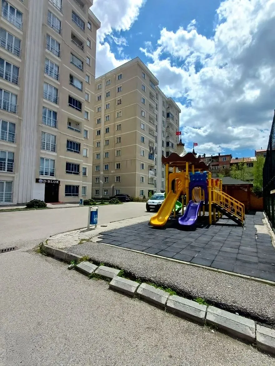 ERZURUM YAKUTIYE KİRALIK 3+1 DAİRE 130M² MERKEZİ ISITMALI - 3