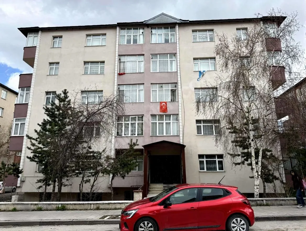 EŞYALI ERZURUM KİRALIK ASANSÖRLÜ 3+1 DAİRE | 130M² YAKUTIYE - 2