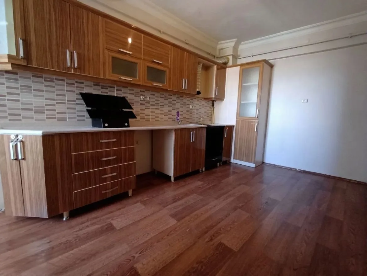 ERZURUM KİRALIK 3+1 DAİRE | YAKUTIYE 160M² ASANSÖRLÜ - Fotoğraf 6