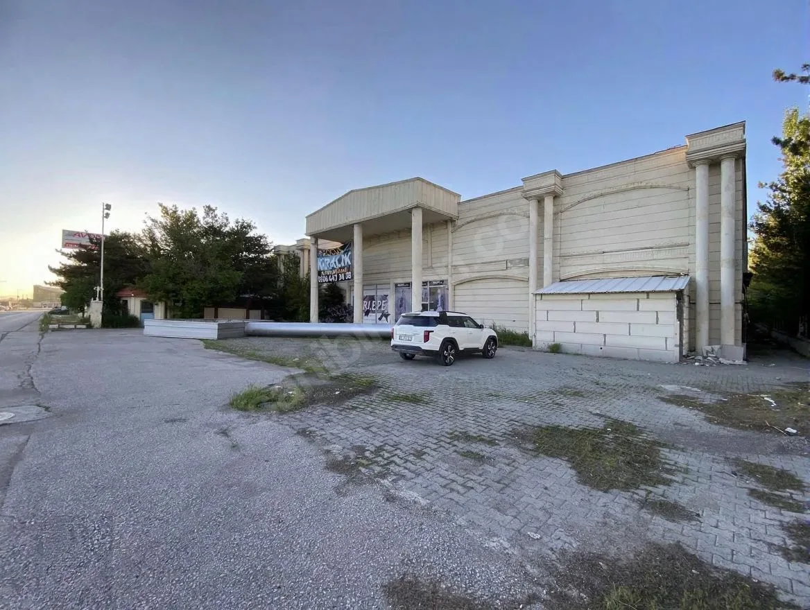 KİRALIK DÜKKAN ERZURUM AZIZIYE GEZKÖY 2500M² - 2