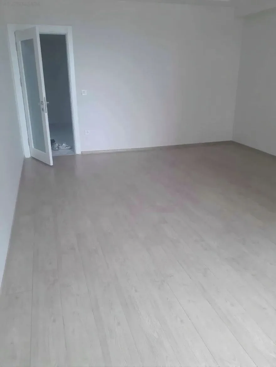 Yakutiye Lalapaşa'da 5 Yaşında 4. Kat 150 m² 3+1 Kiralık Daire - Fotoğraf 3