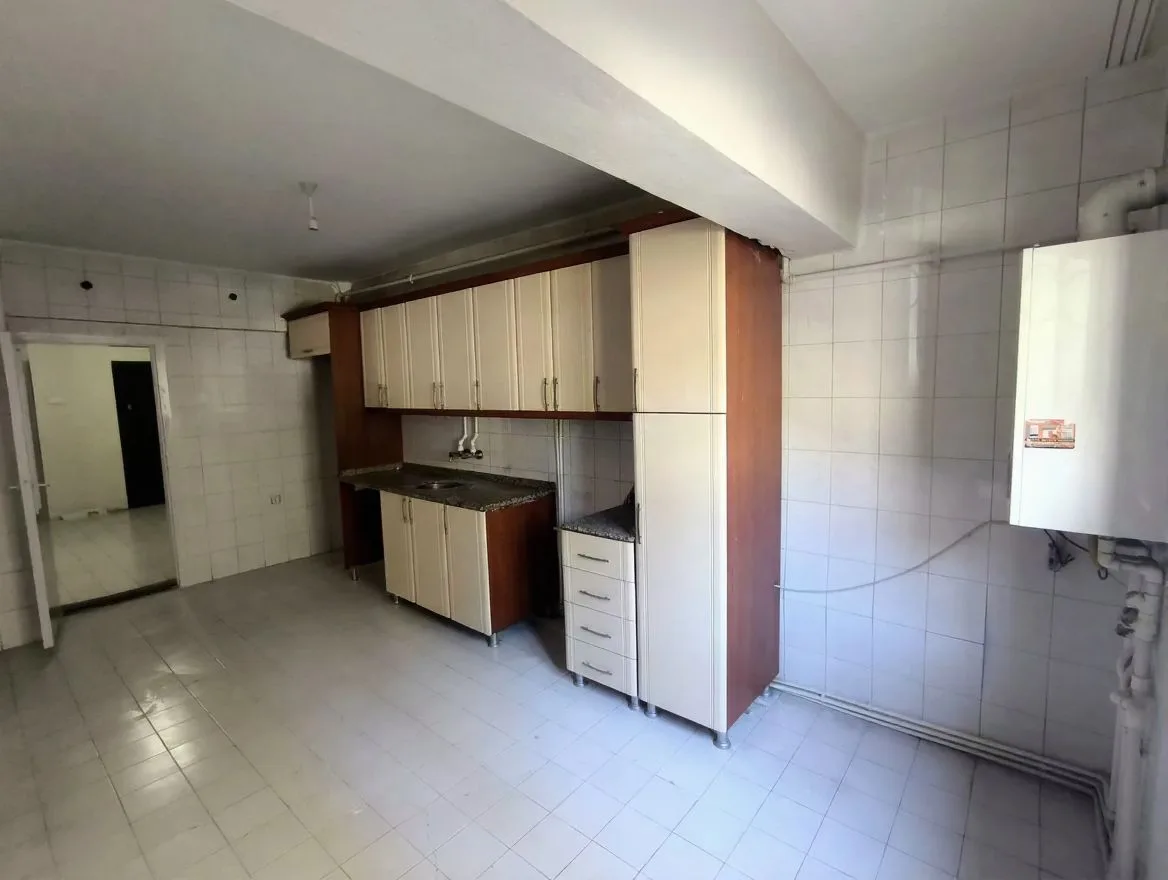 ERZURUM KİRALIK 3+1 DAİRE | YAKUTIYE 150M² ASANSÖRLÜ - Fotoğraf 8