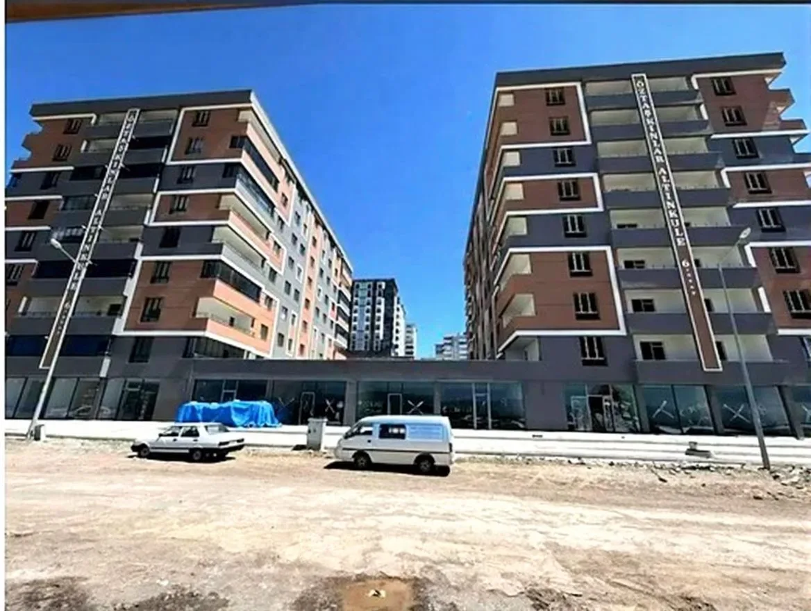 ERZURUM SATILIK 4+1 DAİRE | YAKUTIYE 170M² SIFIR - 1