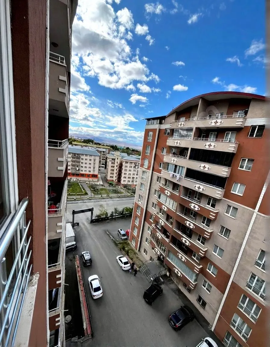 ERZURUM SATILIK 4+1 DAİRE ARA/8 KAT 180M² YAKUTIYE - 4