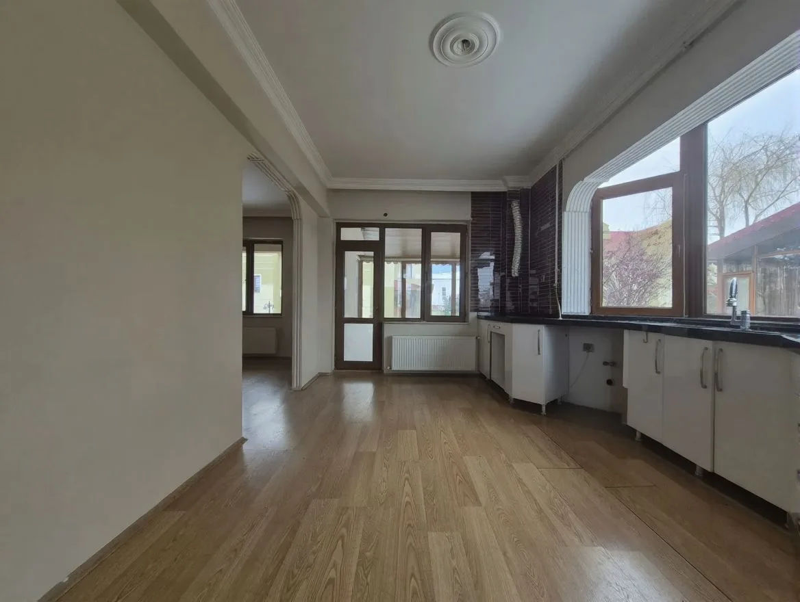 ERZURUM AZIZIYE KİRALIK VİLLA | 220M² - 4
