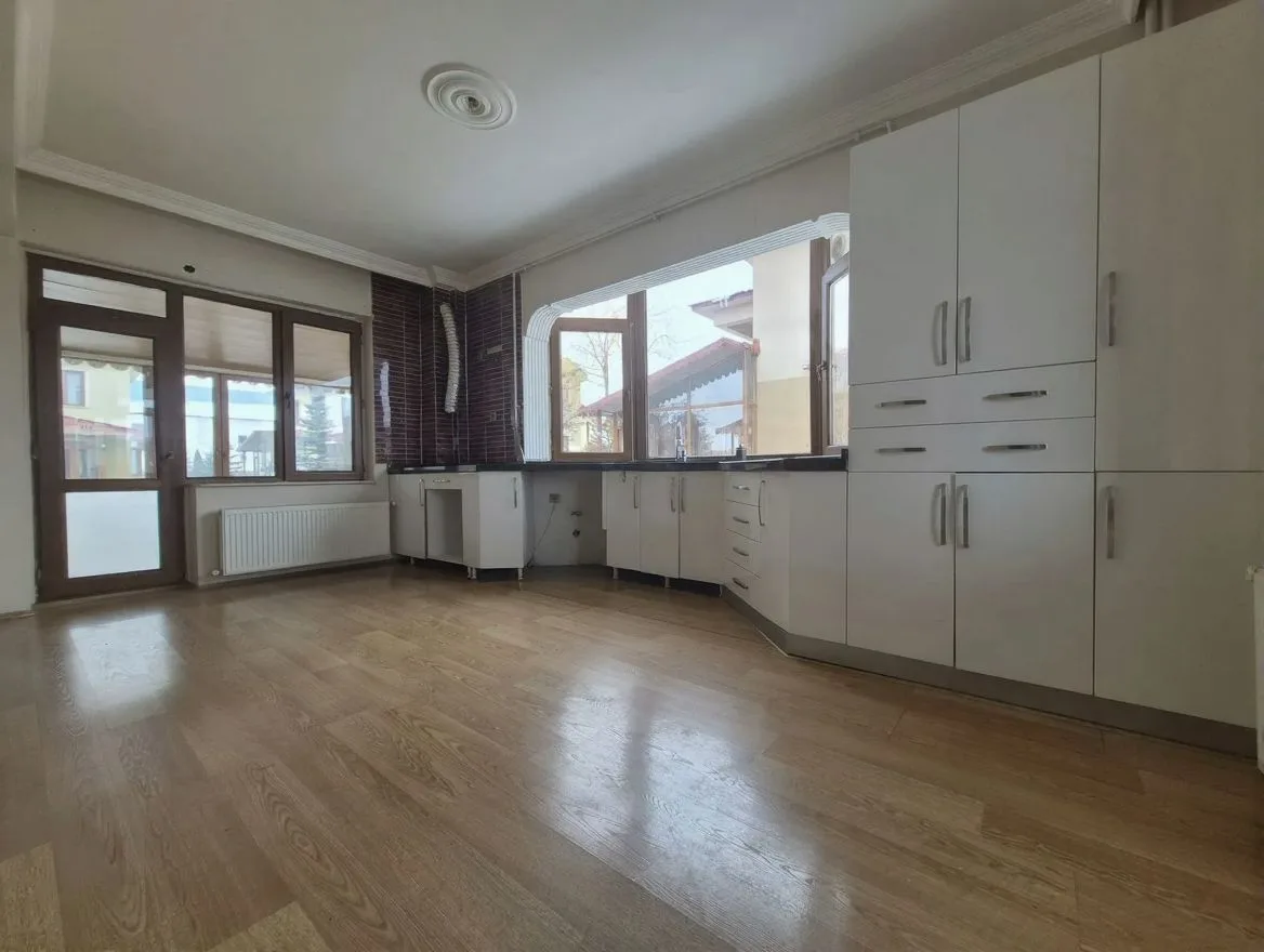 ERZURUM AZIZIYE KİRALIK VİLLA | 220M² - Fotoğraf 6