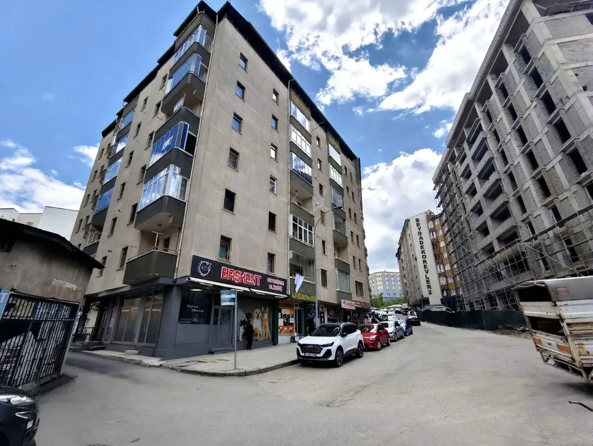 ERZURUM KİRALIK MERKEZİ ISITMALI 3+1 DAİRE | 125M² YAKUTIYE - 3