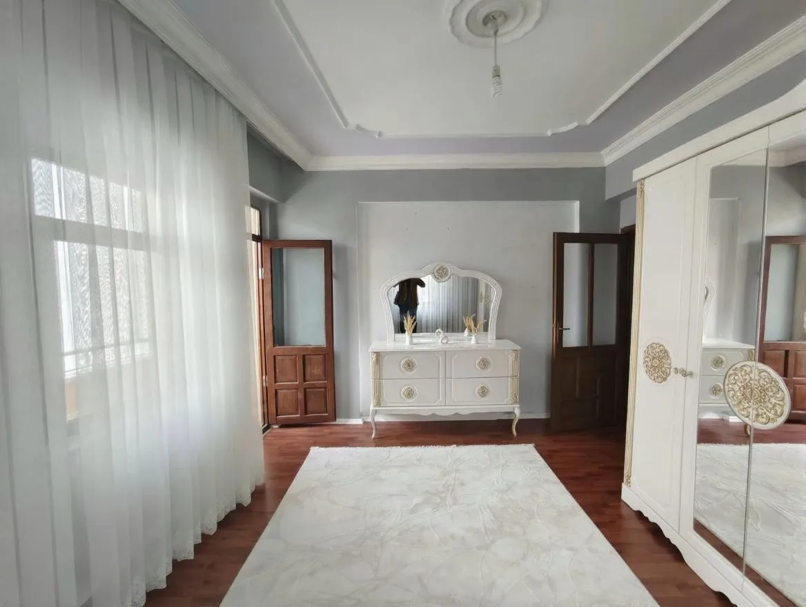 ERZURUM KİRALIK MERKEZİ ISITMALI 3+1 DAİRE | 125M² YAKUTIYE - Fotoğraf 9