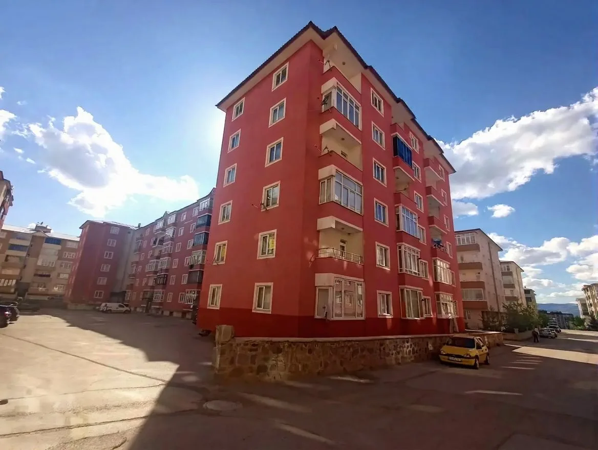 ERZURUM KİRALIK ASANSÖRLÜ 3+1 DAİRE | 145M² AZIZIYE - Erzurum / Aziziye / Selçuklu Mh. Daire
