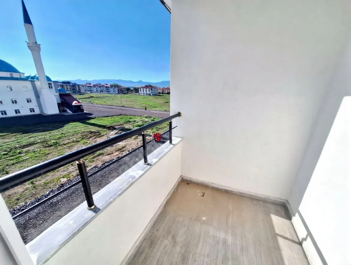 EŞYALI ERZURUM SATILIK YENİ 1+1 DAİRE 40M² AZIZIYE - Fotoğraf 7