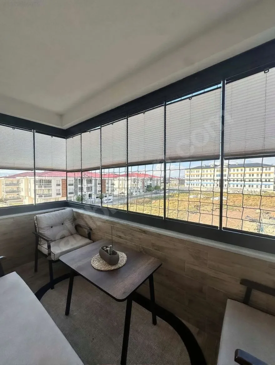Aziziye Merkez'de 5 Yaşında 2. Kat 145 m² 3+1 Kiralık Daire - 5