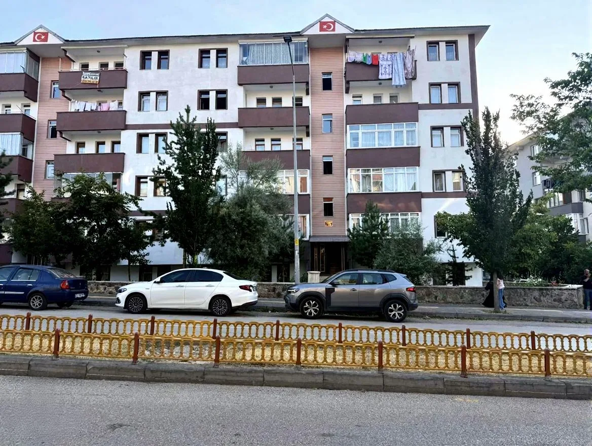 ERZURUM PALANDÖKEN KİRALIK 3+1 DAİRE HÜSEYIN AVNI ULAŞ 150M² - 2