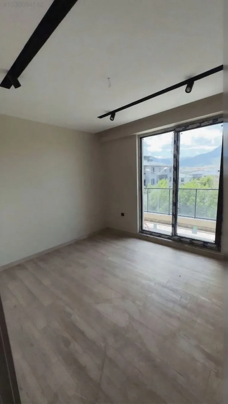 Aziziye Merkez'de 3. Kat 155 m² 3+1 Kiralık Daire - Fotoğraf 4