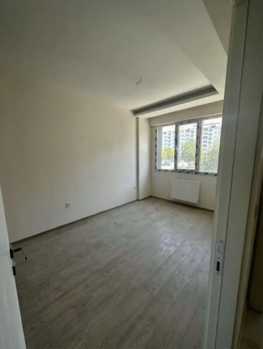 Yakutiye Lalapaşa'da 4 Yaşında 2. Kat 150 m² 3+1 Kiralık Daire - Fotoğraf 11