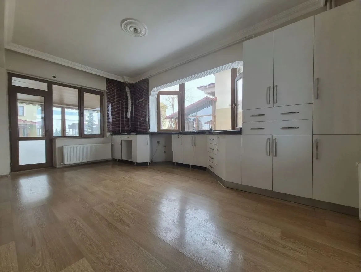 ERZURUM AZIZIYE KİRALIK VİLLA | 220M² - Fotoğraf 6