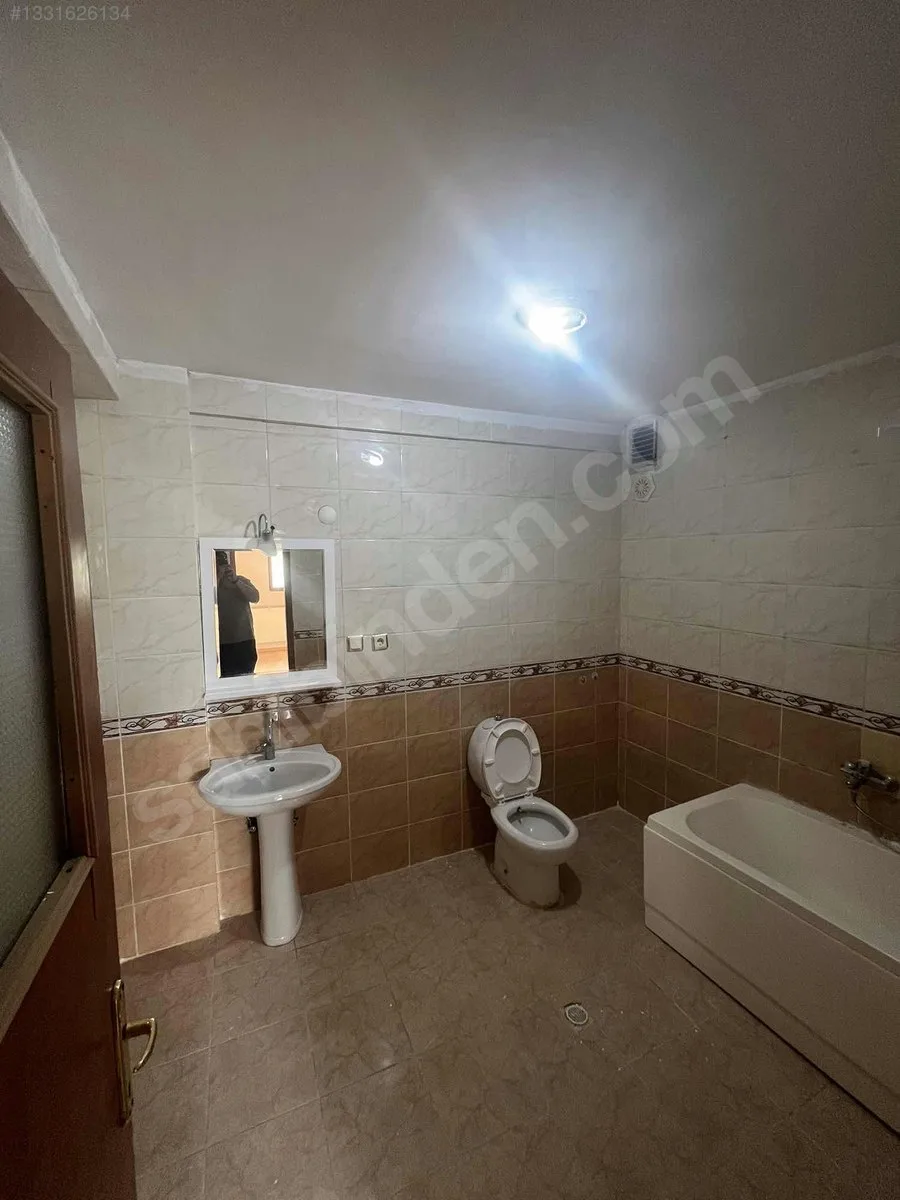 Aziziye Merkez'de Giriş Katı 140 m² 3+1 Kiralık Daire - Fotoğraf 11