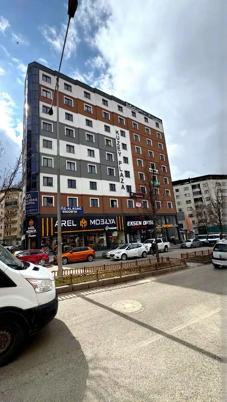 Yakutiye Lalapaşa'da 1 Yaşında 110 m² Kiralık İş Yeri