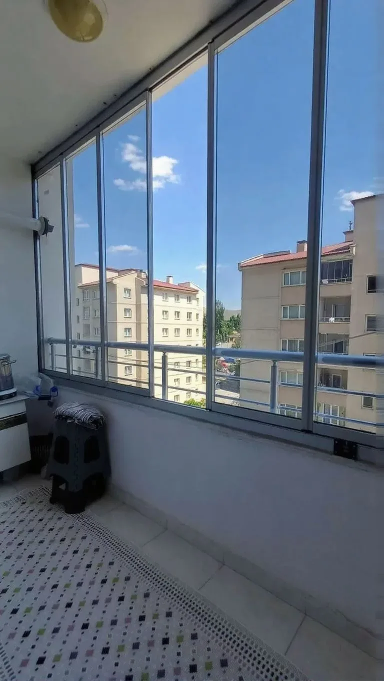 Yakutiye Lalapaşa'da 5 Yaşında 3. Kat 165 m² 3+1 Kiralık Daire - Fotoğraf 13
