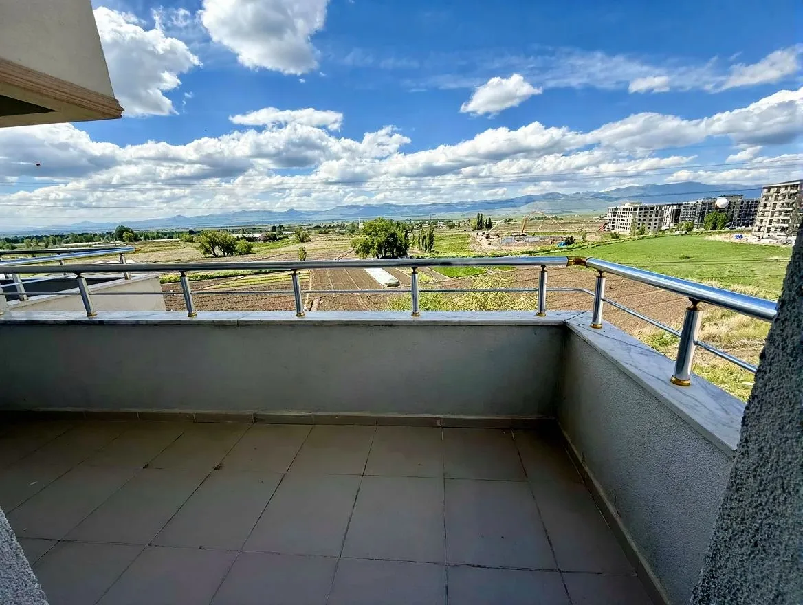 ERZURUM YAKUTIYE KİRALIK 3+1 DAİRE ★ 155M² MERKEZİ ISITMALI - Fotoğraf 10