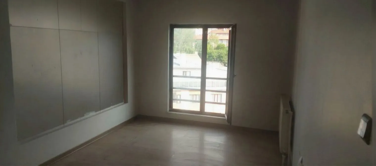 Yakutiye Lalapaşa'da 6. Kat 160 m² Kiralık İş Yeri - Fotoğraf 6