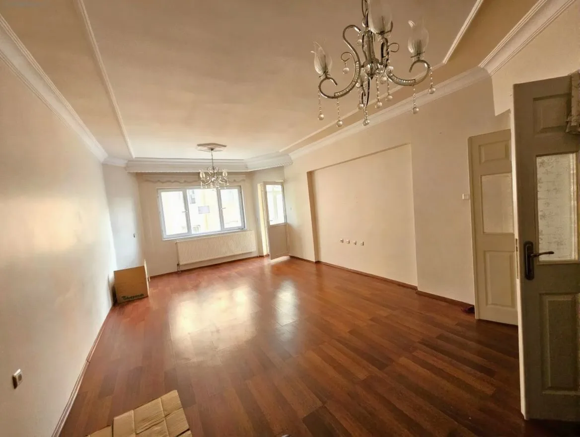 Yakutiye Lalapaşa'da 3. Kat 160 m² 3+1 Kiralık Daire - Fotoğraf 22