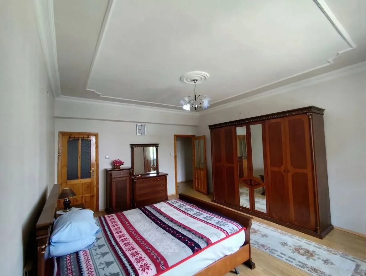Palandöken Hüseyin Avni Ulaş'ta 1. Kat 215 m² 2+1 Kiralık Villa - Fotoğraf 10