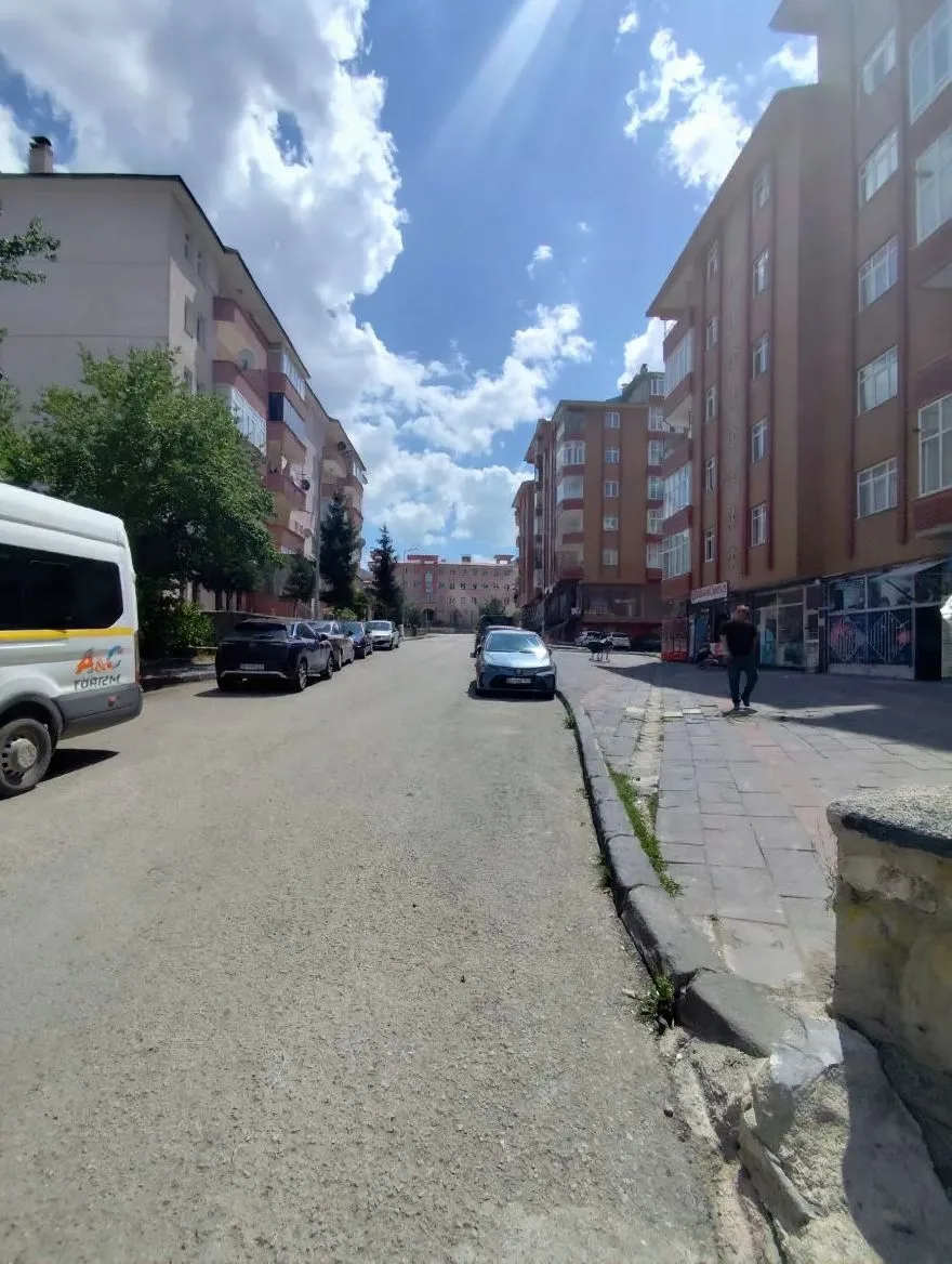 Palandöken Hüseyin Avni Ulaş'ta 1. Kat 215 m² 2+1 Kiralık Villa - Fotoğraf 16
