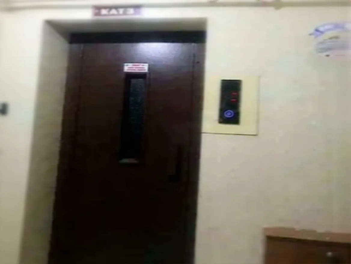 Yakutiye Lalapaşa'da 3. Kat 170 m² 3+1 Kiralık Daire - Fotoğraf 10