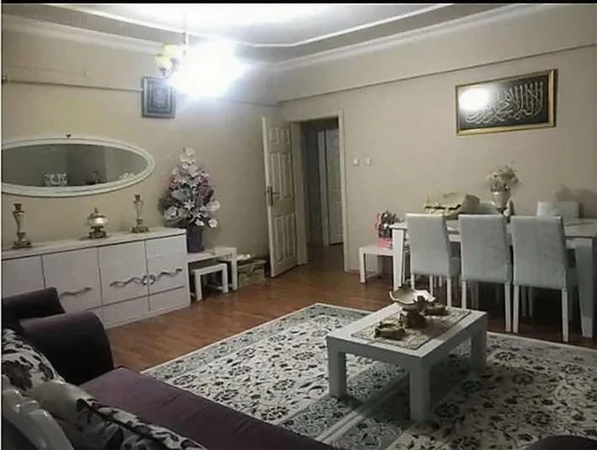 Yakutiye Lalapaşa'da 3. Kat 170 m² 3+1 Kiralık Daire - Fotoğraf 6