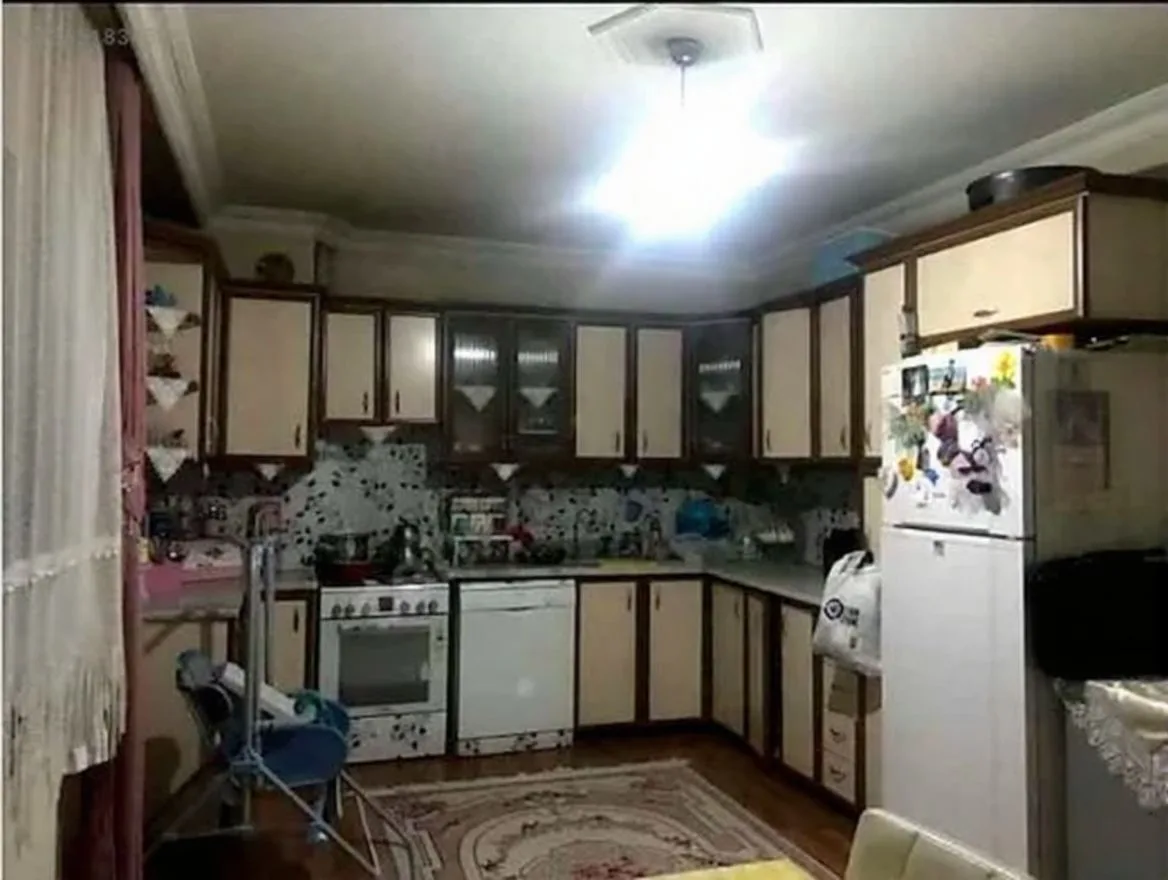 Yakutiye Lalapaşa'da 3. Kat 170 m² 3+1 Kiralık Daire - Fotoğraf 9