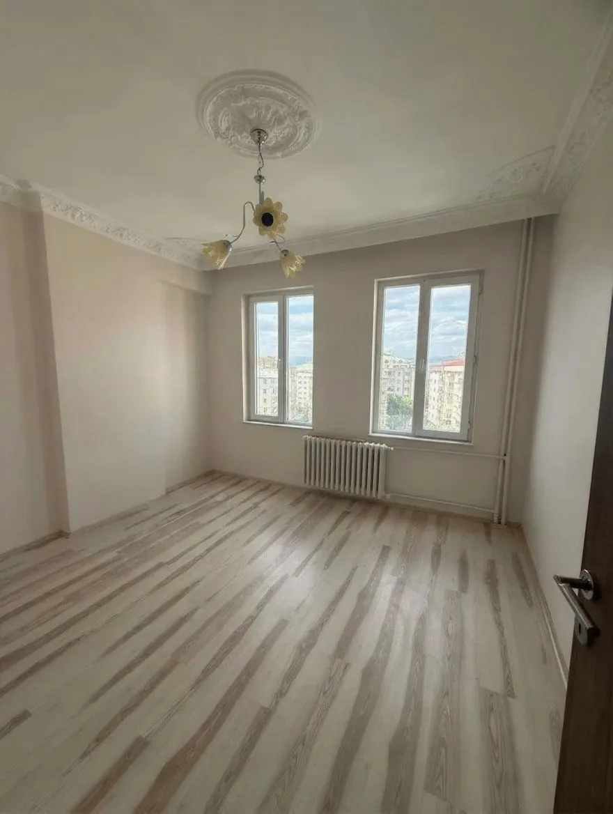 Yakutiye Lalapaşa'da 5. Kat 160 m² 3+1 Kiralık Daire - Fotoğraf 10