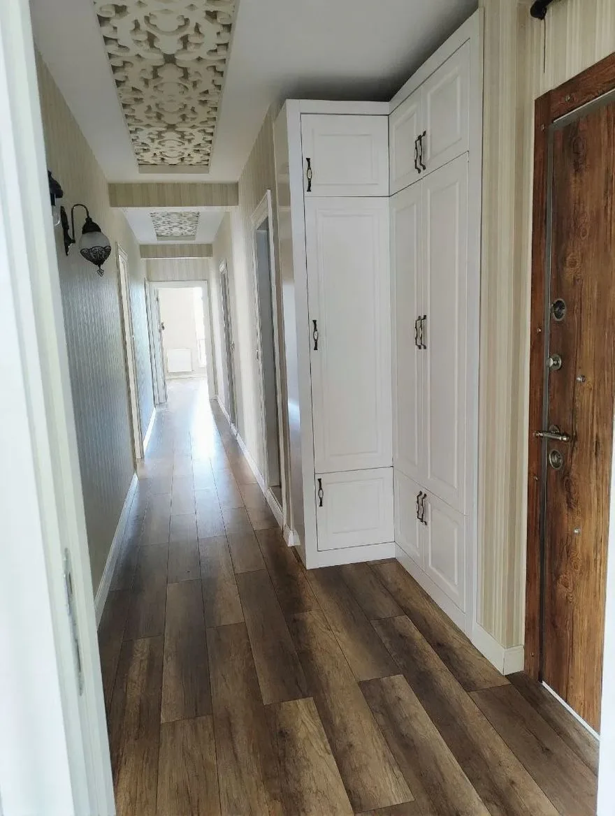 Aziziye Merkez'de 2. Kat 160 m² 3+1 Satılık Daire