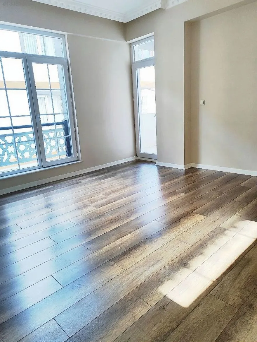 Aziziye Merkez'de 2. Kat 160 m² 3+1 Satılık Daire
