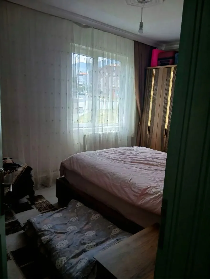 Palandöken Yunusemre'de 3. Kat 110 m² 2+1 Satılık Daire - Fotoğraf 16