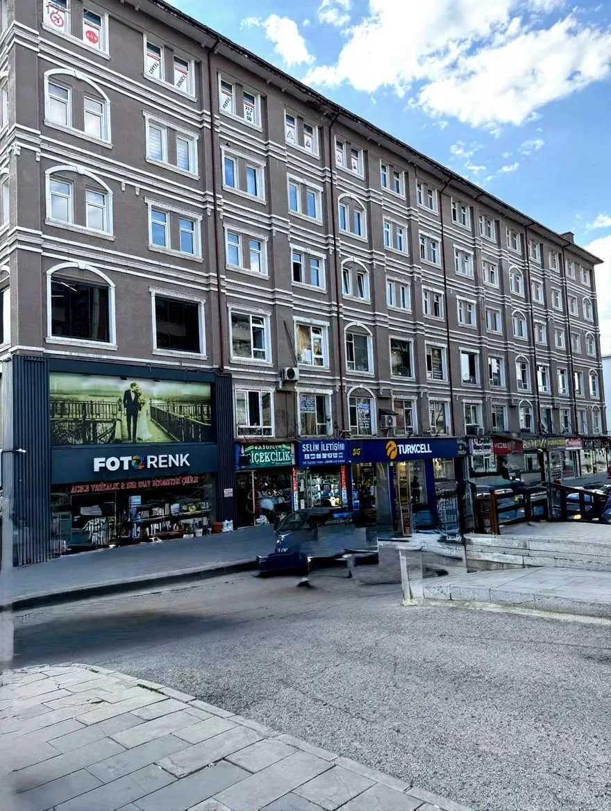 Yakutiye Lalapaşa'da 3. Kat 23 m² Satılık İş Yeri - Fotoğraf 11