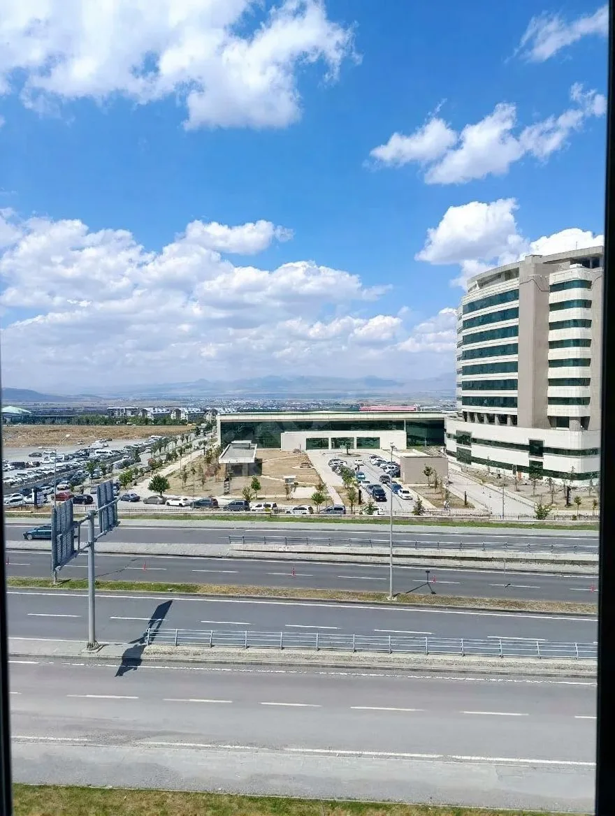 Palandöken Hüseyin Avni Ulaş'ta 3. Kat 190 m² 4+1 Kiralık Daire - Erzurum / Palandöken / Palandöken / Hüseyin Avni Ulaş Daire