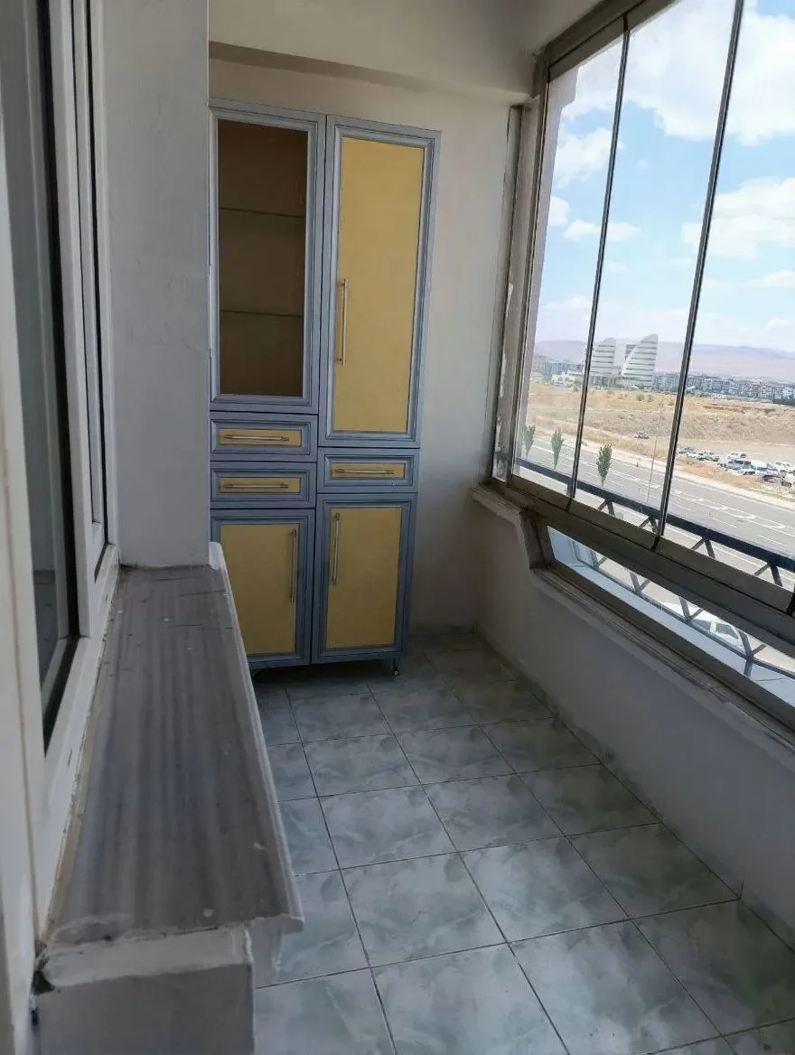 Palandöken Hüseyin Avni Ulaş'ta 3. Kat 190 m² 4+1 Kiralık Daire - Fotoğraf 16