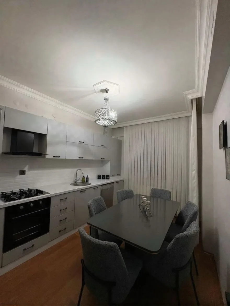 Palandöken Adnan Menderes'te 6. Kat 145 m² 2+1 Kiralık Daire - Fotoğraf 2