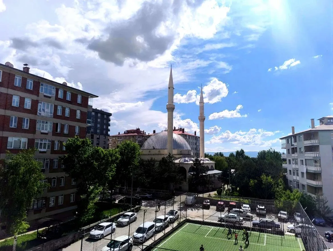 Yakutiye Lalapaşa'da 3. Kat 105 m² 2+1 Kiralık Villa - Fotoğraf 9
