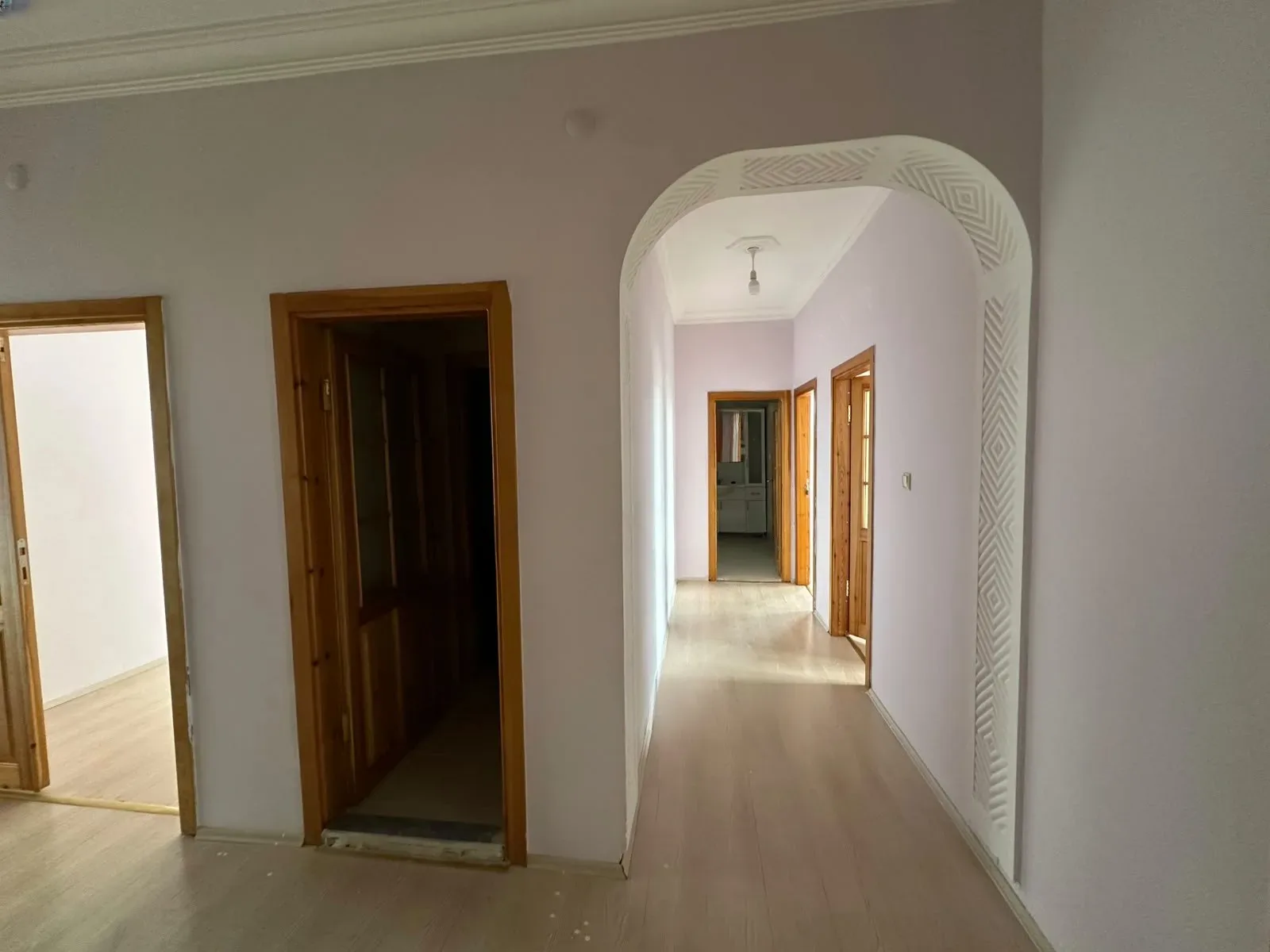 Palandöken Adnan Menderes'te 3. Kat 160 m² 3+1 Kiralık Daire - Fotoğraf 6