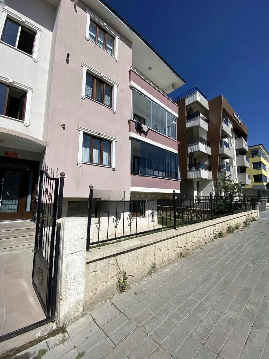 Aziziye Merkez'de Bahçe Katı 145 m² 3+1 Satılık Daire - Erzurum / Aziziye / Merkez / Saltuklu Daire