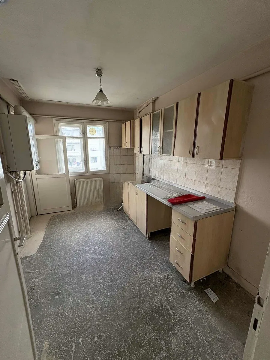 Palandöken Adnan Menderes'te 4. Kat 150 m² 3+1 Satılık Daire - Fotoğraf 4