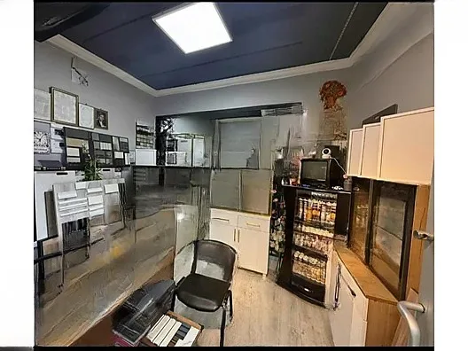 Yakutiye Lalapaşa'da 30 m² Satılık İş Yeri - Fotoğraf 2