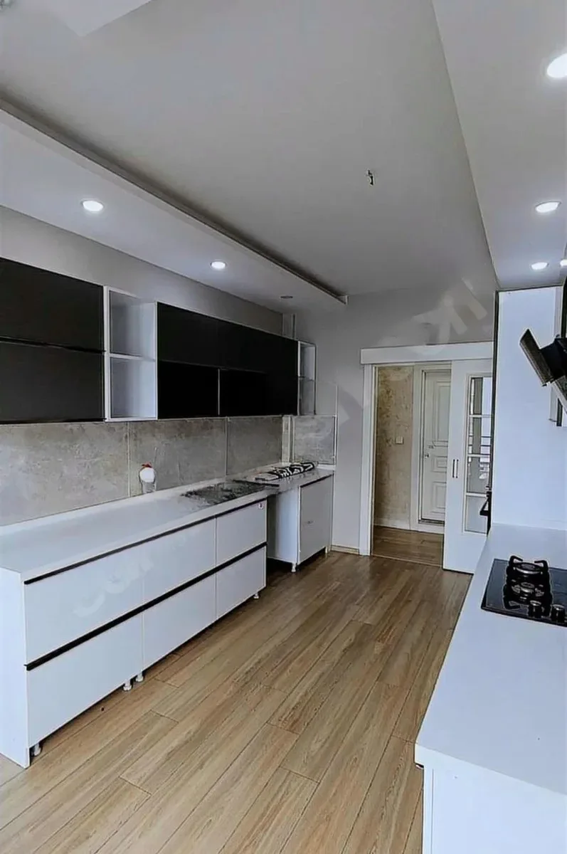 Palandöken Hüseyin Avni Ulaş'ta 3 Yaşında 2. Kat 160 m² 3+1 Kiralık Daire - Fotoğraf 3