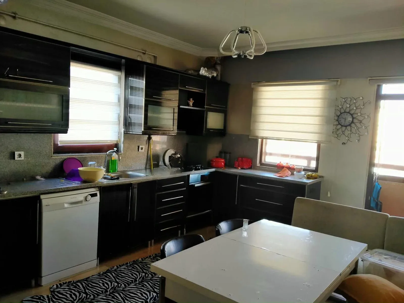 Palandöken Aziziye'de 6. Kat 195 m² 4+1 Satılık Daire - Fotoğraf 3