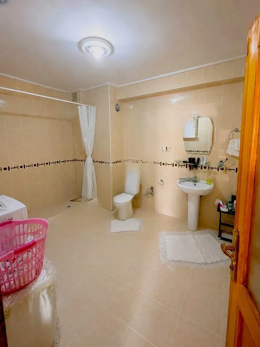 Yakutiye Terminal'da 4. Kat 200 m² 3+1 Satılık Daire - Fotoğraf 10